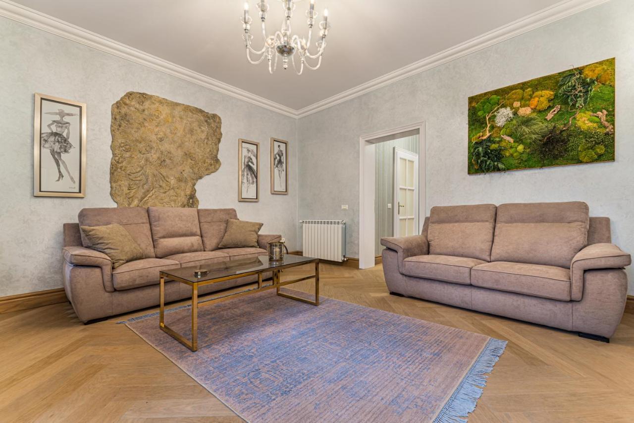Krone Apartment Brasov Exterior photo